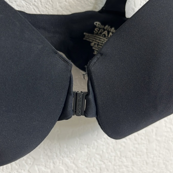 SPANXsmooth™ Bra-llelujah!® Lightly Lined Wireless Bra - Picture 3 of 8
